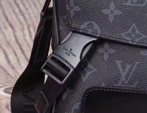 ルイヴィトン ショルダーバッグ スーパーコピー M40510 モノグラム エクリプス メッセンジャーヴォワヤージュMM コレクションモデル